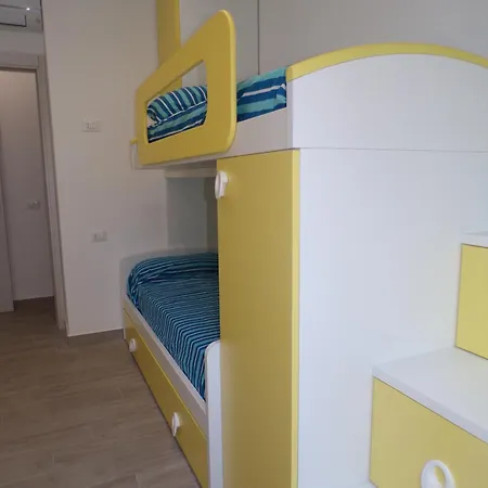 Sun & Sea Apartment *